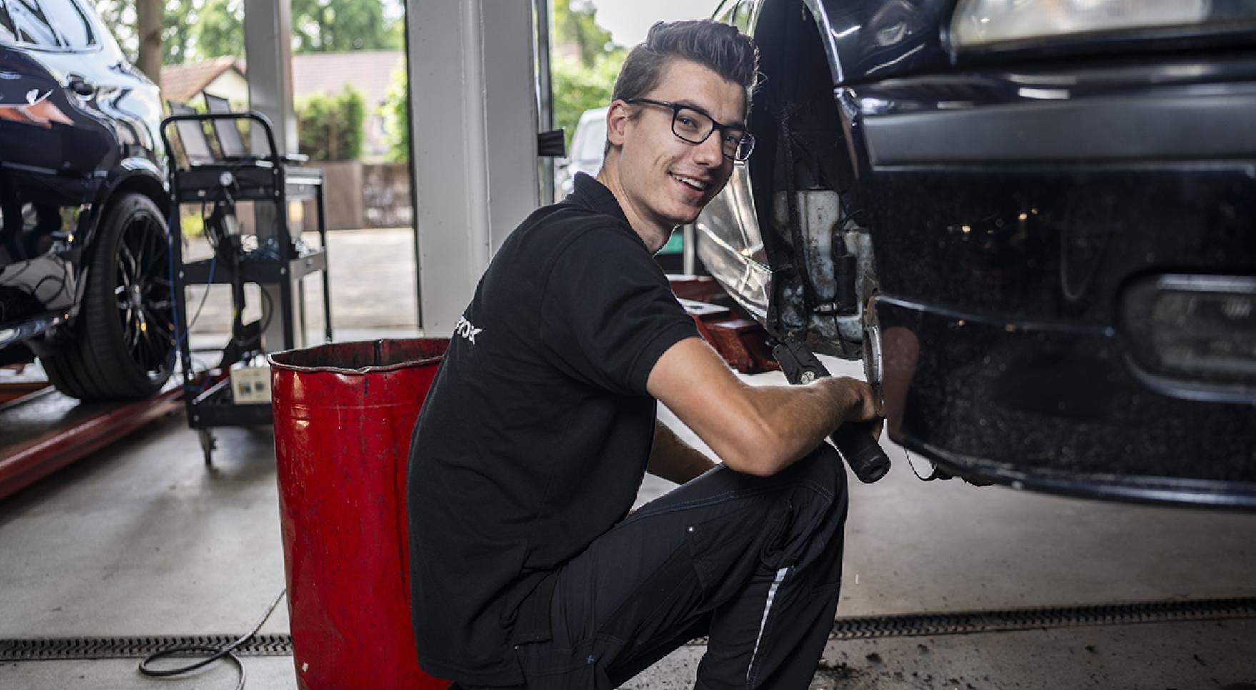 Banden laten uitlijnen door het team van Mastenbroek Auto's